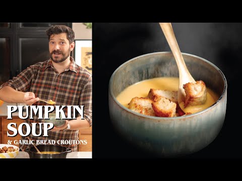 Roasted pumpkin soup with garlic bread croutons