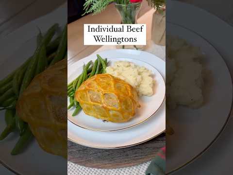 How to Make Individual Beef Wellingtons