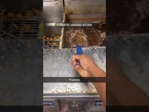 Guy puts ice into fryer at Popeye&#039;s fail