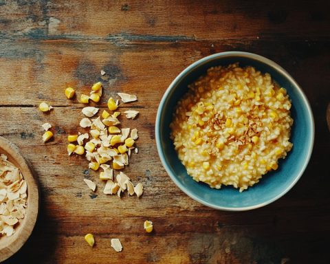 Golden Kornrisotto: A Comforting, Creamy Symphony of Sweet Corn and Nutty Arborio Rice Perfect for Soul-Warming Gatherings